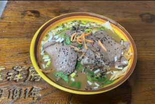 牛肉罩饼